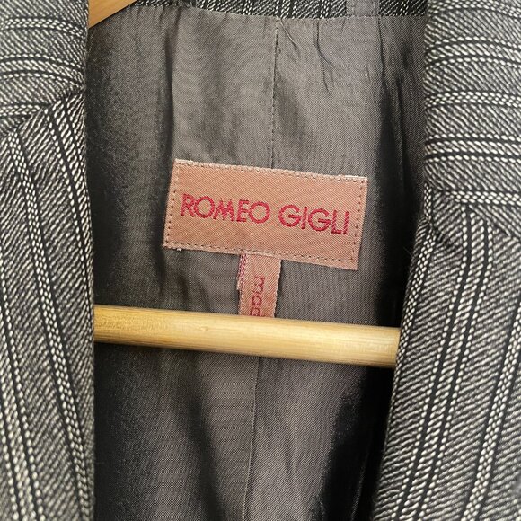 Romeo Gigli Cameo Runway Jacket Extremely Rare Vintage 90s Piece From Italy - Picture 6 of 8